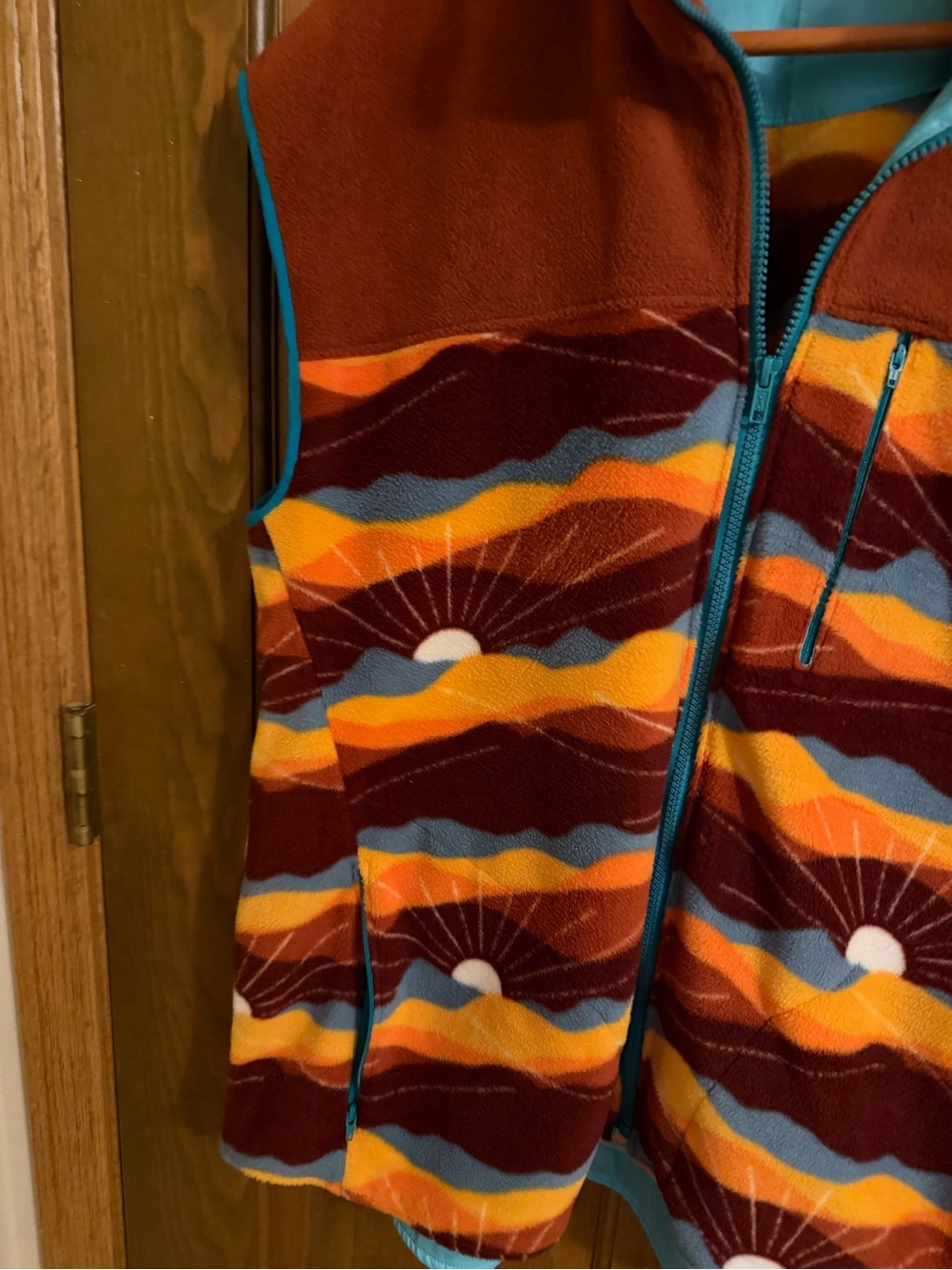 Sunset Mountain Fleece Vest Zip Pocket Retro Boho Outdoor M/L Mens - Picture 6 of 9